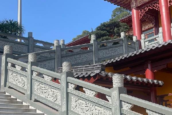 擅长各类高标准、高要求的景观石栏、河道石栏、古建石雕工程施工